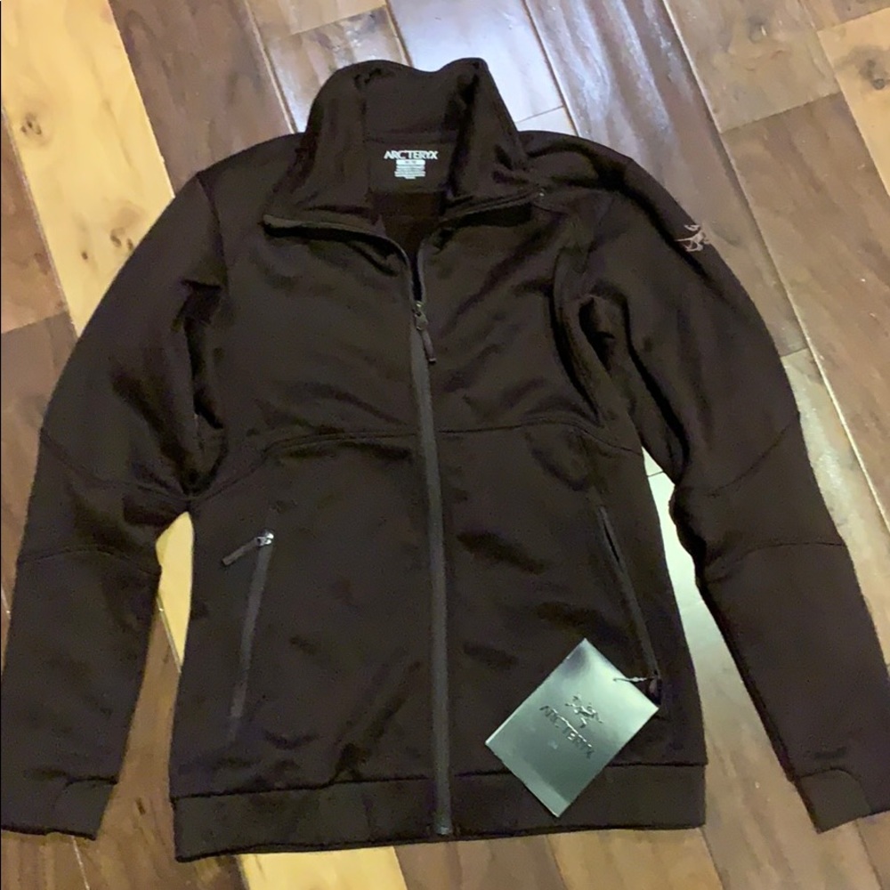 Arc’teryx Medium Straibo Jacket